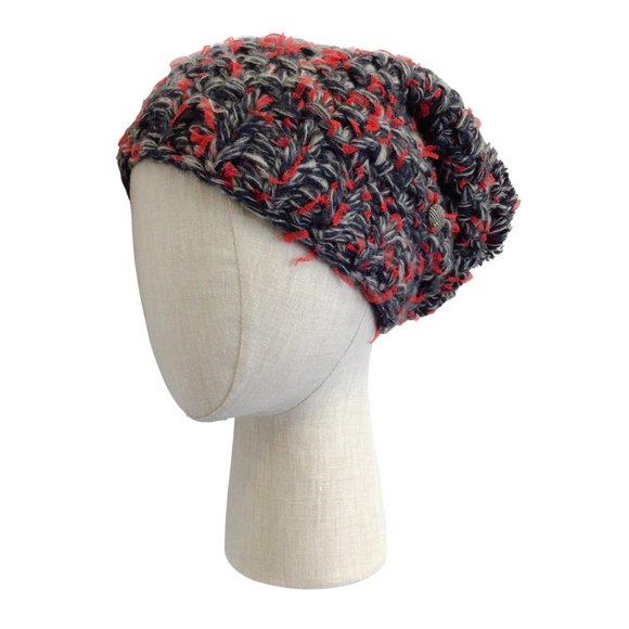 CHANEL RED / GREY / BLACK WOVEN CASHMERE AND SILK CHUNKY KNIT POM POM BEANIE / H - Picture 8 of 13